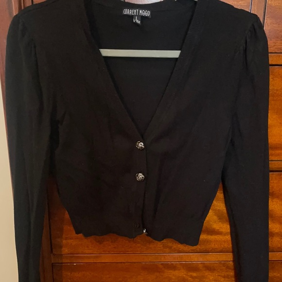 Black cardigan with rose buttons for a grunge look! - Picture 1 of 2